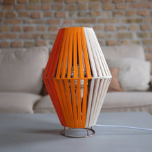 Load image into Gallery viewer, Kreuzberg Table Lamp