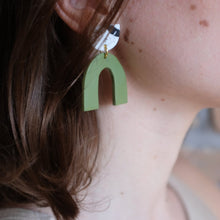 Load image into Gallery viewer, Manon Earrings
