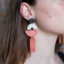 Load image into Gallery viewer, Anaïs Earrings
